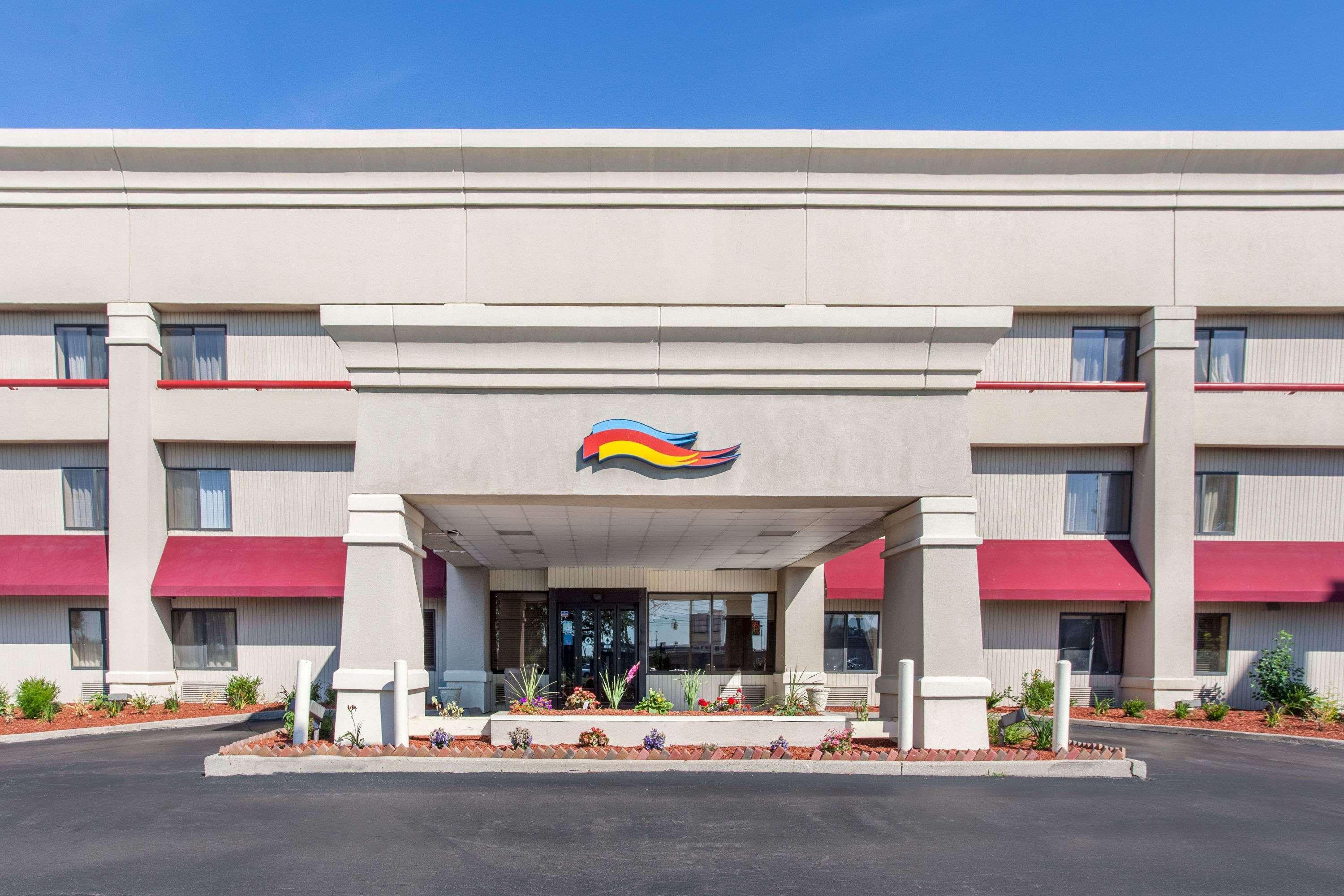 Baymont By Wyndham Detroit/Roseville Zewnętrze zdjęcie
